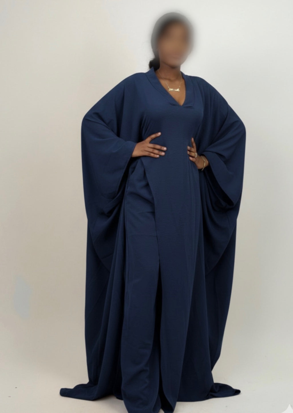 Ensemble Amira bleu